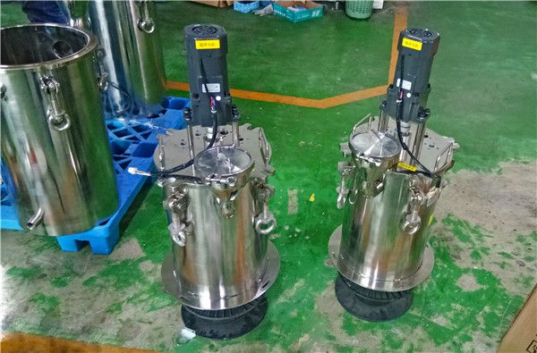 硅膠壓力桶廠家供應