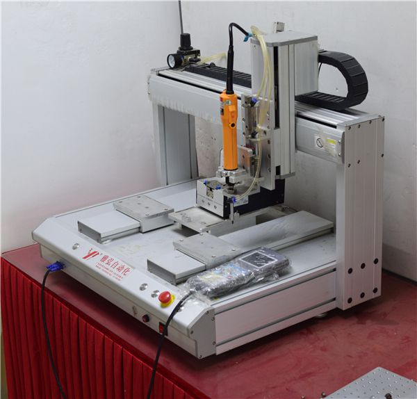 優(yōu)質(zhì)自動(dòng)擰螺絲機(jī)生產(chǎn)廠家