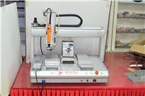 <b>手持式鎖螺絲機,11年螺絲機研發(fā)生產經驗</b>