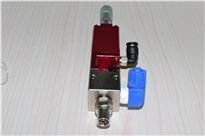 <b>東莞生產(chǎn)點膠閥廠家直銷-,11年流體控制設(shè)備生產(chǎn)經(jīng)驗</b>