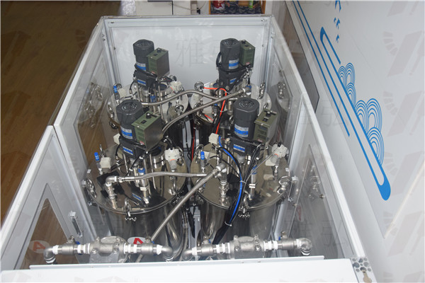 自動噴膠機桶細節